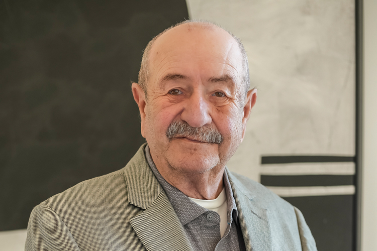 Cedar Creek Realty Sale Associate Dennis Frank